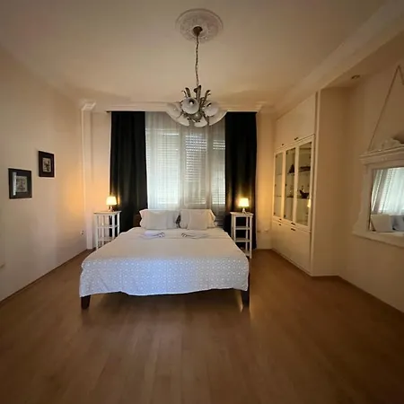 Terazije Square Lux Belgrado